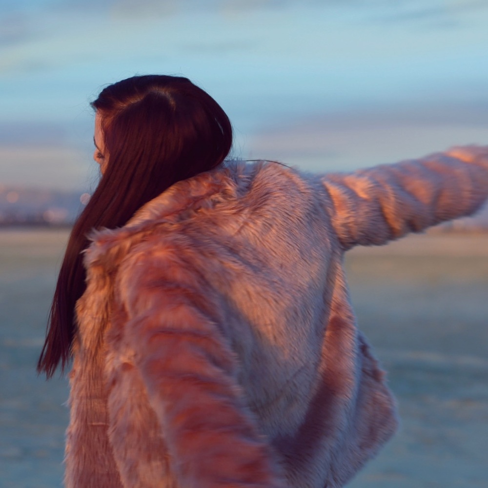 Dusty pink faux fur jacket